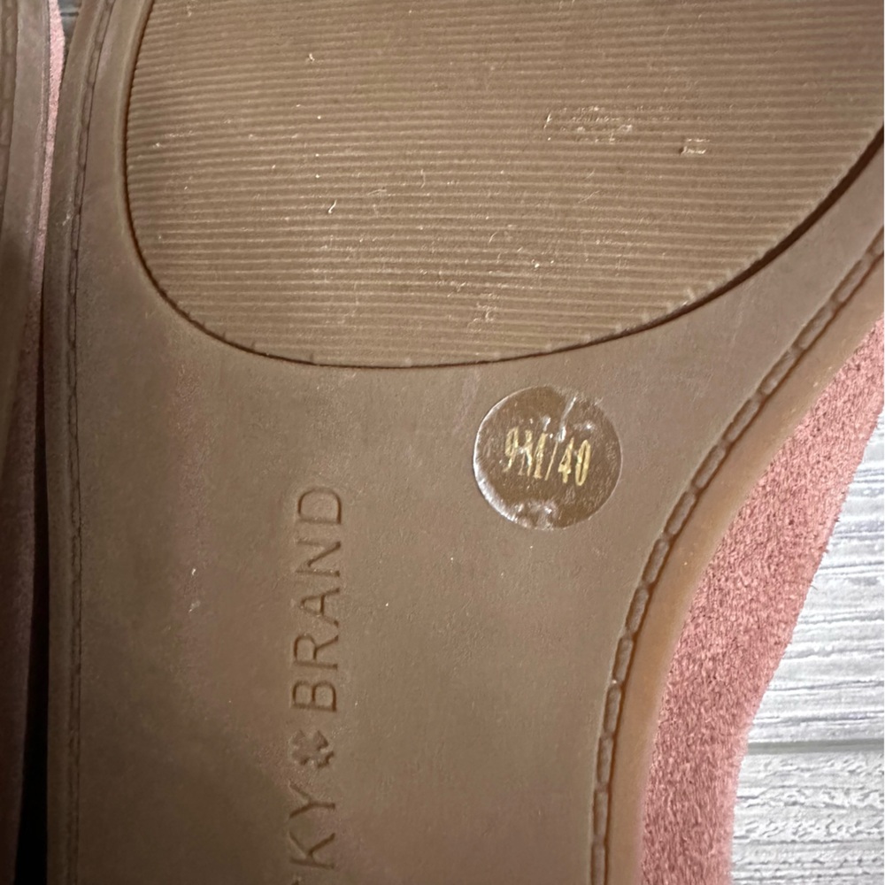 Lucky Brand Women's Canyon Rose Oiled Suede Shoes Like New Size 9 - Picture 4 of 8